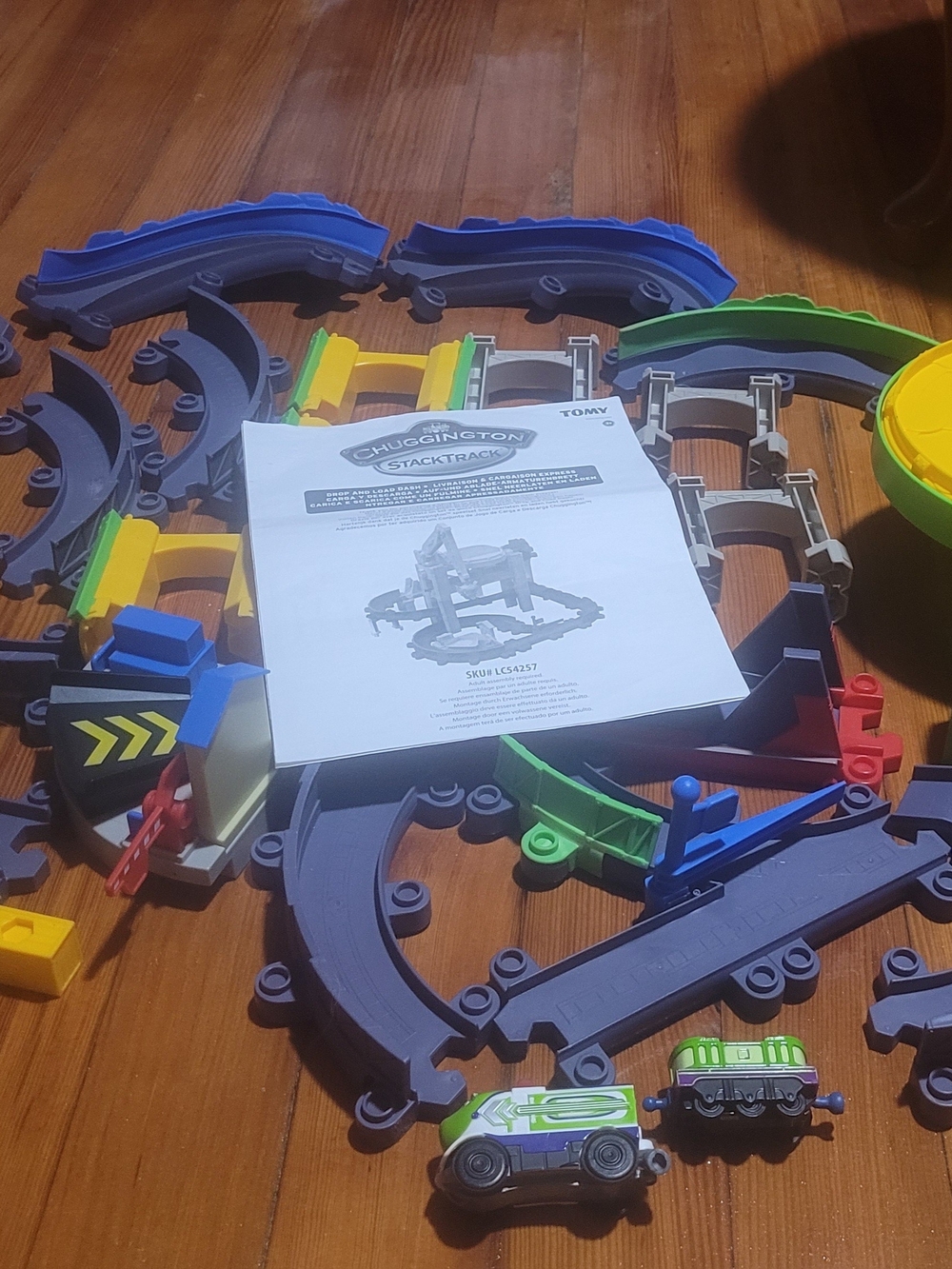 OBO Chuggington StackTrack “Drop and Load Dash” / Loading Dock Set – TOMY